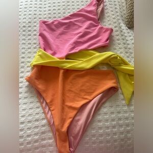 Beach Riot Swim size large